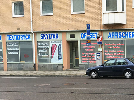 Bild1 av fasaden från Närtryck